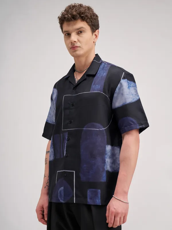 Highlander Men Black Printed Relaxed Fit Casual Shirt