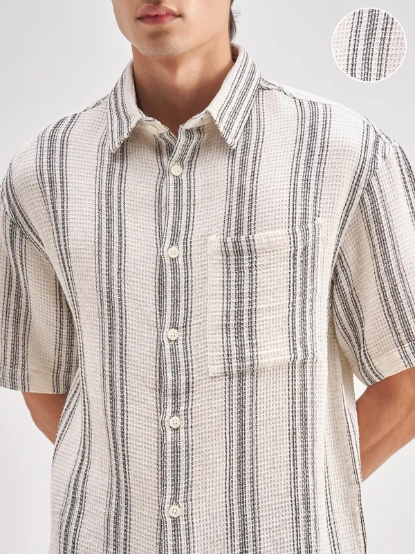 Highlander Men Off White Striped Oversized Fit Casual Shirt