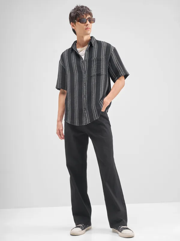 Highlander Men Black Striped Oversized Fit Casual Shirt