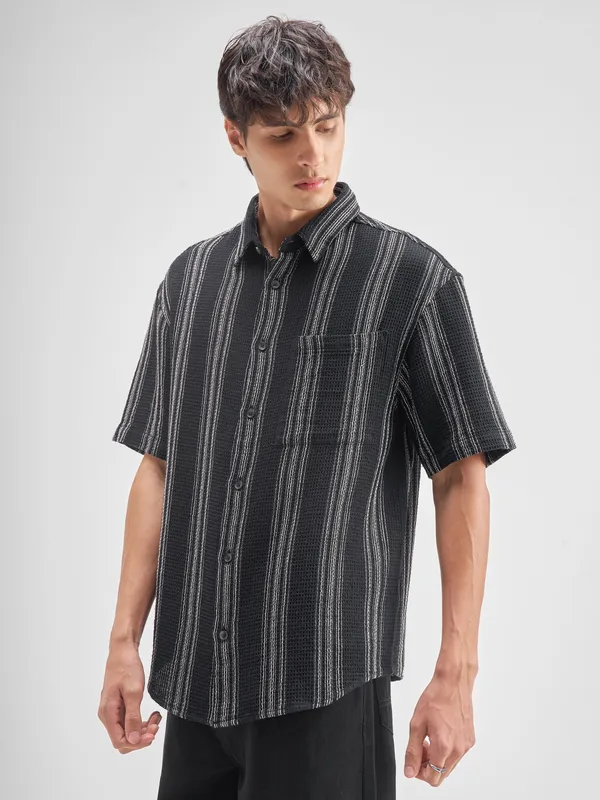 Highlander Men Black Striped Oversized Fit Casual Shirt