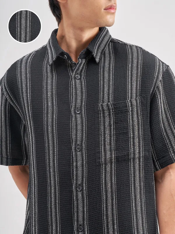 Highlander Men Black Striped Oversized Fit Casual Shirt