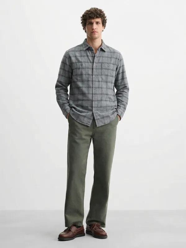 Highlander Men Grey Checked Relaxed Fit Casual Shirt