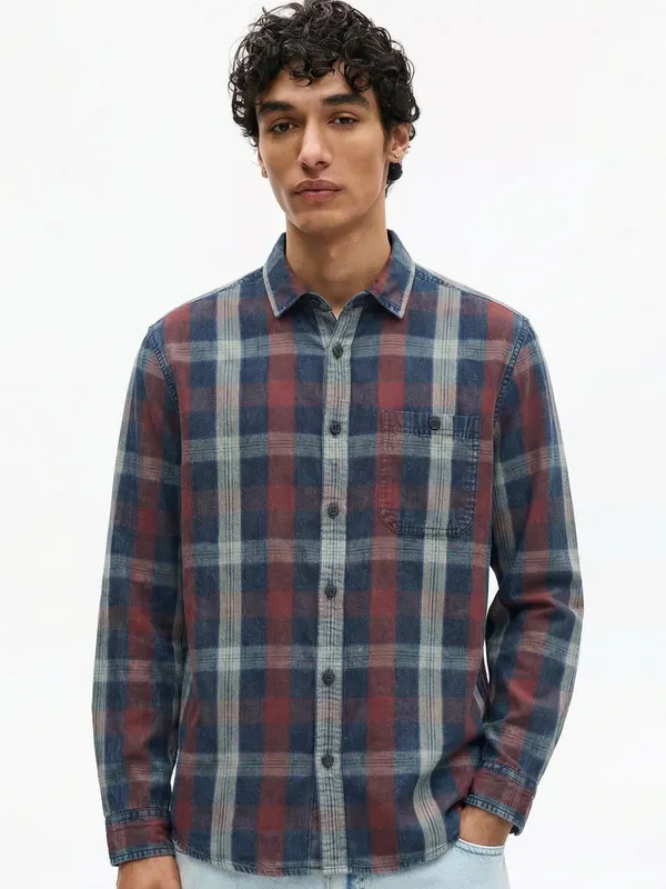 Men Relaxed Fit Casual Shirt