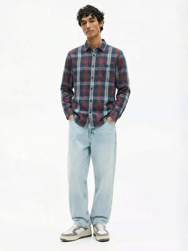 Men Relaxed Fit Casual Shirt