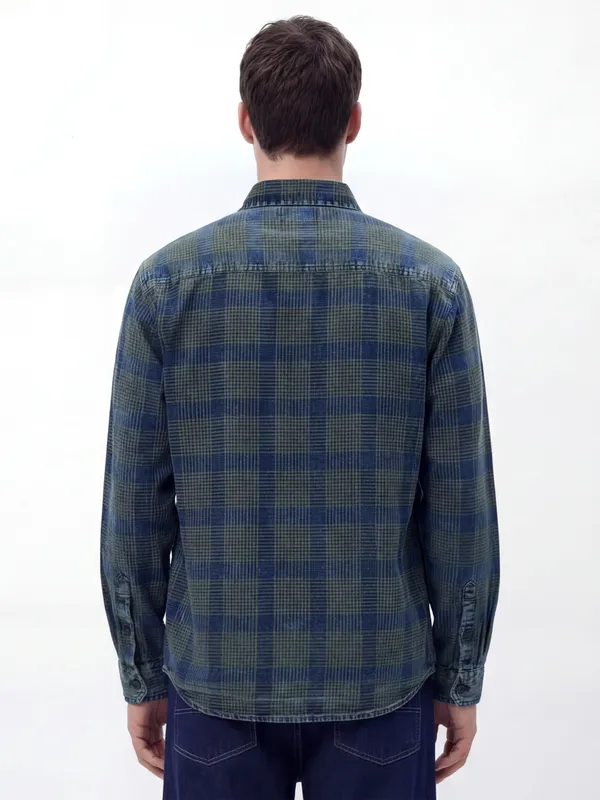 Highlander Men Navy Blue Checked Relaxed Fit Casual Shirt