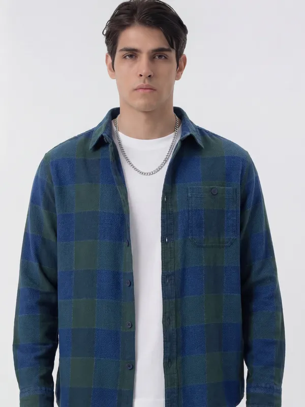 Highlander Men Blue Checked Relaxed Fit Casual Shirt