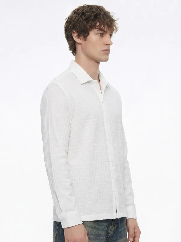 Highlander Men White Self Design Relaxed Fit Casual Shirt