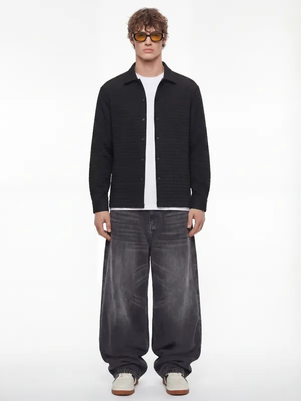 Highlander Men Black Self Design Relaxed Fit Casual Shirt