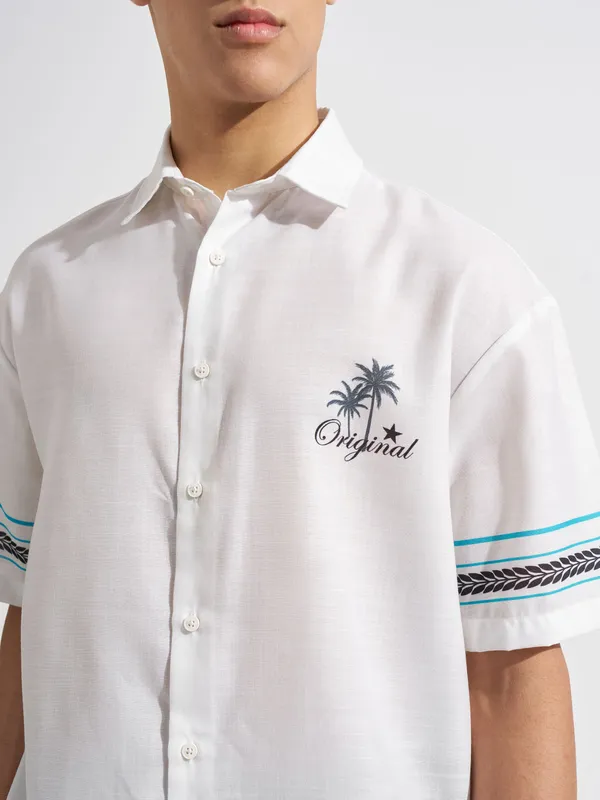 Highlander Men White Printed Oversized Fit Casual Shirt