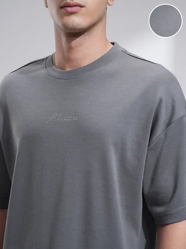 Highlander Men Grey Solid Round Neck Oversized Fit T-Shirt