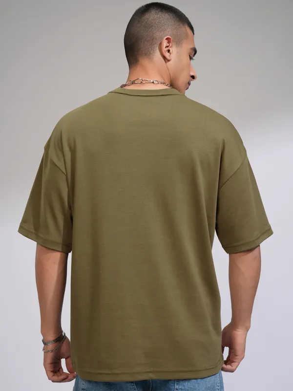 Highlander Men Olive Solid Round Neck Oversized Fit T-Shirt