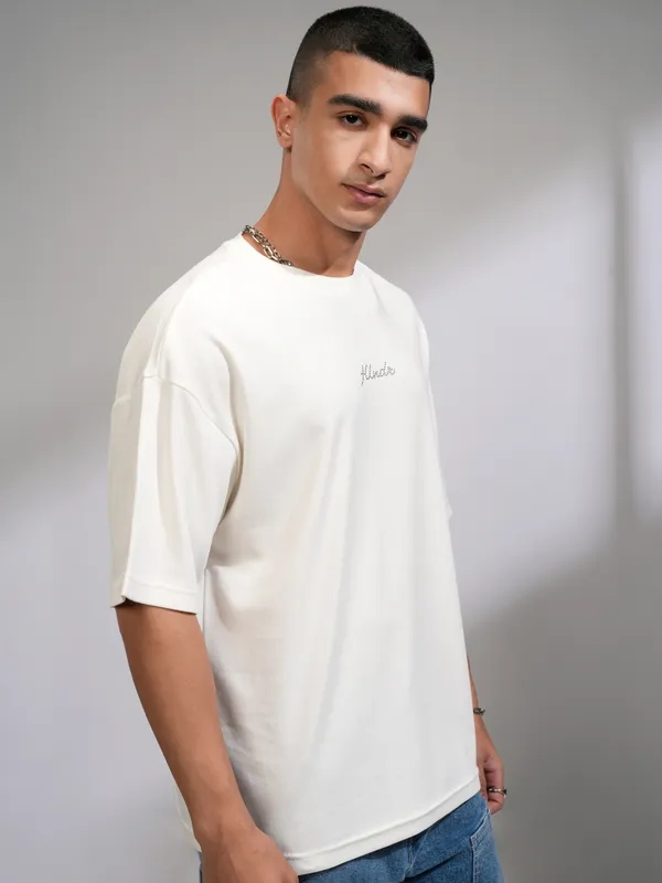 Highlander Men Off White Solid Round Neck Oversized Fit T-Shirt