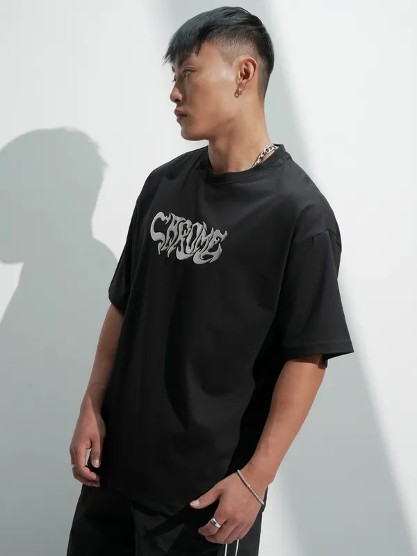 Highlander Men Black Printed Round Neck Oversized Fit T-Shirt