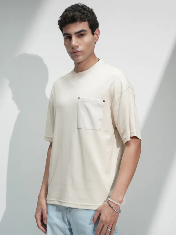 Highlander Men Cream Solid Round Neck Oversized Fit T-Shirt
