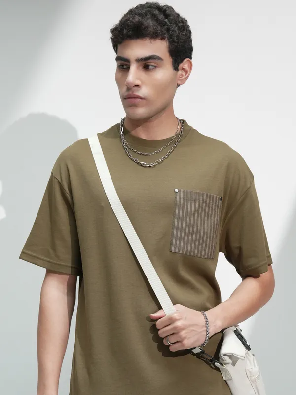 Highlander Men Olive Solid Round Neck Oversized Fit T-Shirt