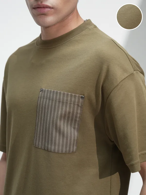 Highlander Men Olive Solid Round Neck Oversized Fit T-Shirt
