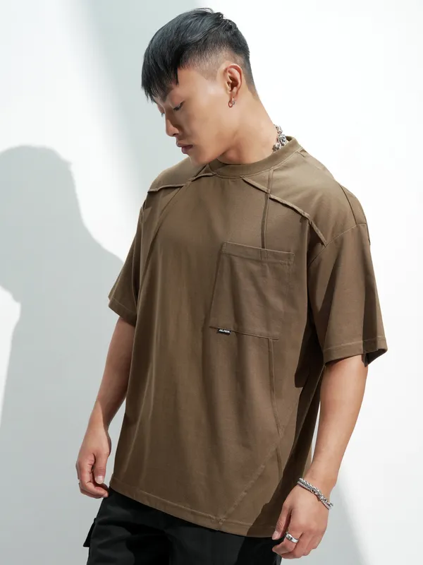 Highlander Men Brown Solid Round Neck Oversized Fit T-Shirt