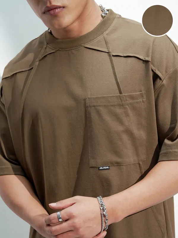 Highlander Men Brown Solid Round Neck Oversized Fit T-Shirt