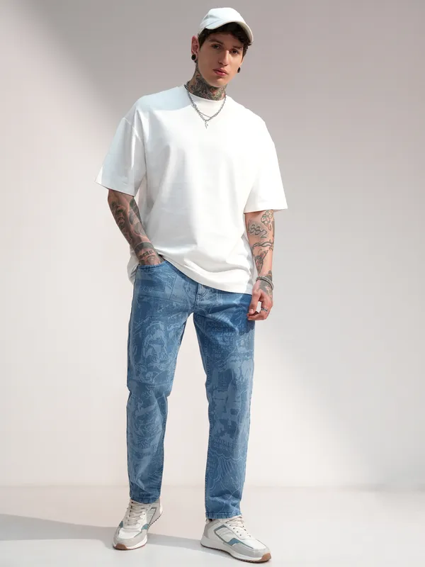 Highlander Men White Solid Round Neck Oversized Fit T-Shirt