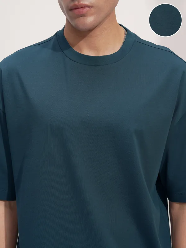 Highlander Men Teal Solid Round Neck Oversized Fit T-Shirt