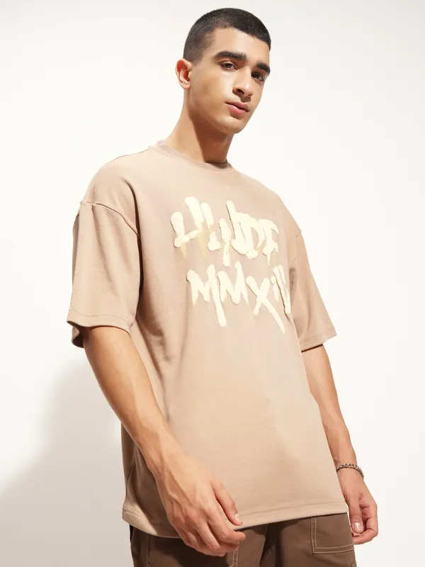 Highlander Men Beige Printed Round Neck Oversized Fit T-Shirt
