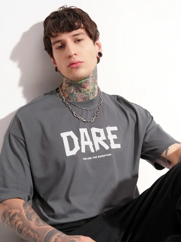 Highlander Men Grey Printed Round Neck Oversized Fit T-Shirt