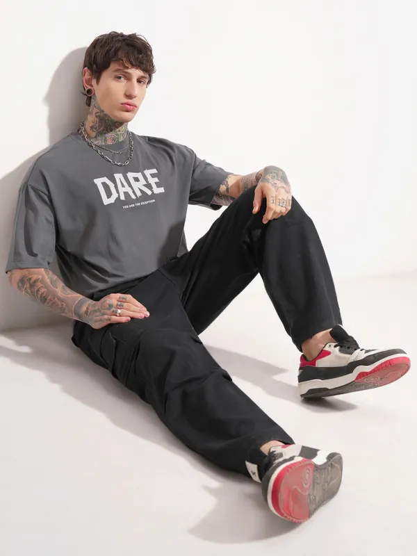 Highlander Men Grey Printed Round Neck Oversized Fit T-Shirt