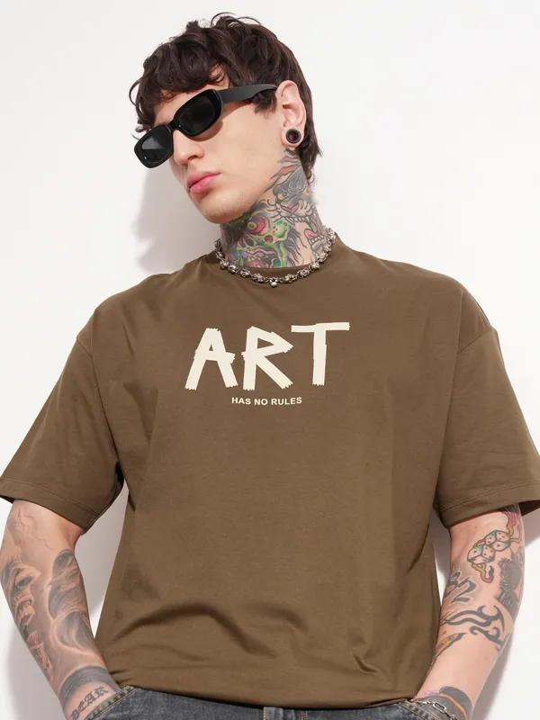 Highlander Men Brown Printed Round Neck Oversized Fit T-Shirt