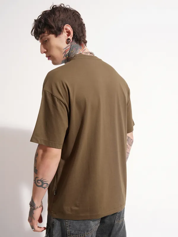 Highlander Men Brown Printed Round Neck Oversized Fit T-Shirt