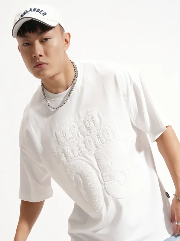 Highlander Men White Applique Round Neck Oversized Fit T-Shirt