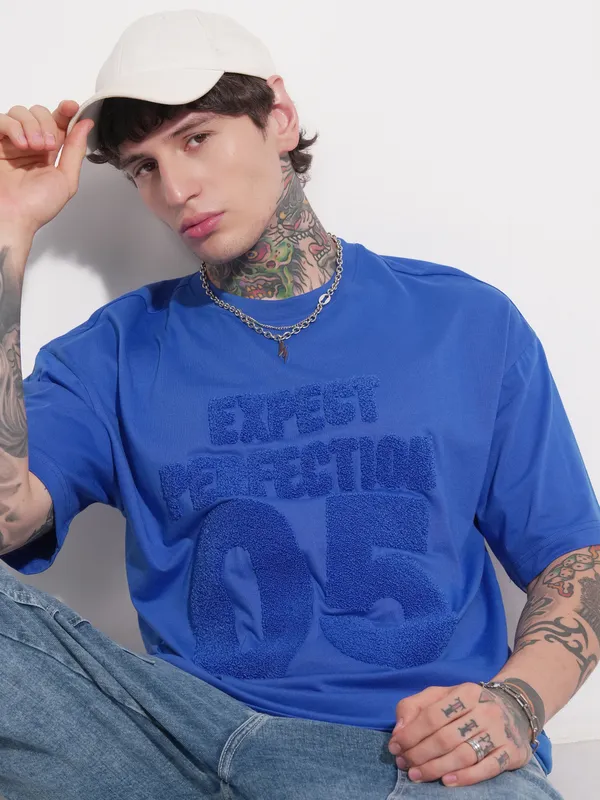 Highlander Men Blue Applique Round Neck Oversized Fit T-Shirt
