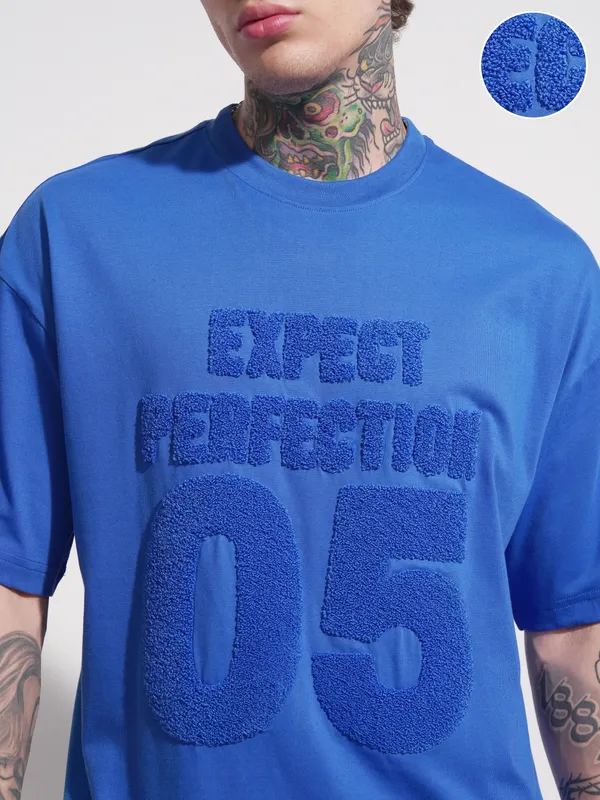 Highlander Men Blue Applique Round Neck Oversized Fit T-Shirt