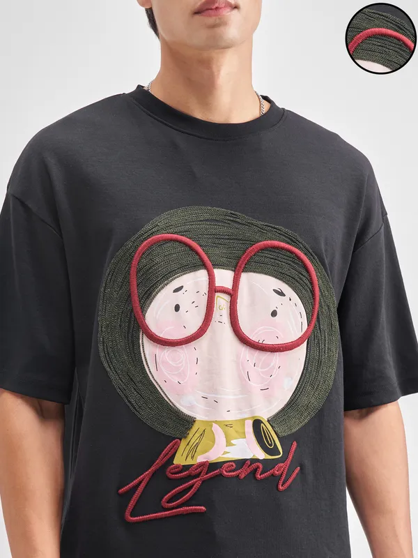 Highlander Men Black Embroidered Round Neck Embroidered T-Shirt