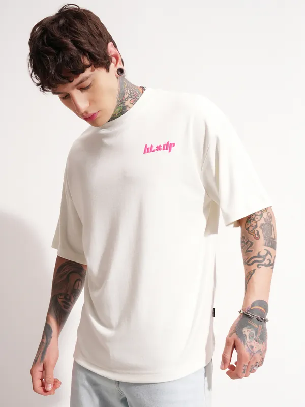 Highlander Men Off White Printed Round Neck Oversized Fit T-Shirt