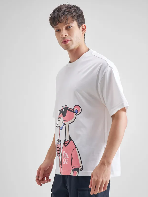 Highlander Men White Printed Round Neck Oversized Fit T-Shirt