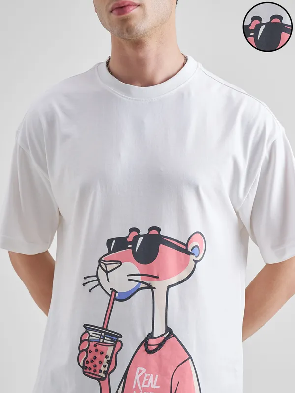 Highlander Men White Printed Round Neck Oversized Fit T-Shirt