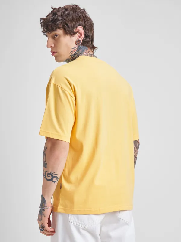 Highlander Men Yellow Printed Round Neck Oversized Fit T-Shirt