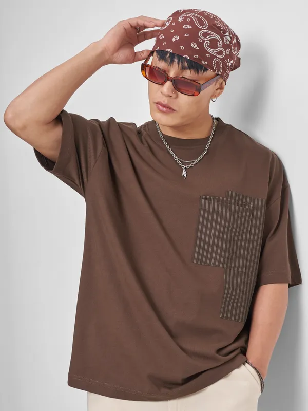 Highlander Men Brown Solid Round Neck Oversized Fit T-Shirt