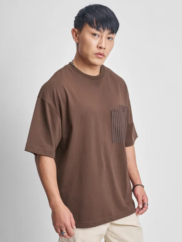 Highlander Men Brown Solid Round Neck Oversized Fit T-Shirt