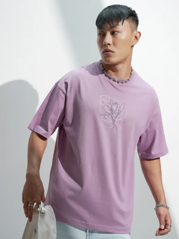 Highlander Men Lavender Embroidered Round Neck T-Shirt