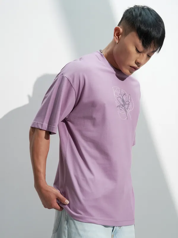 Highlander Men Lavender Embroidered Round Neck T-Shirt