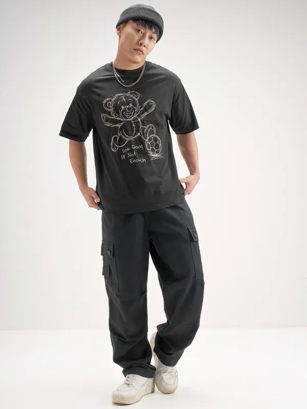 Highlander Men Black Embroidered Round Neck T-Shirt