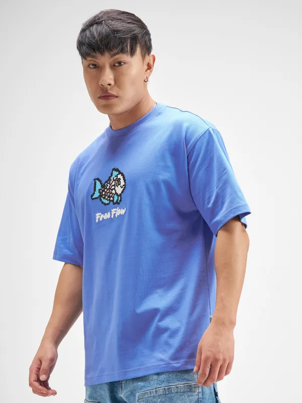 Highlander Men Blue Embroidered Round Neck T-Shirt