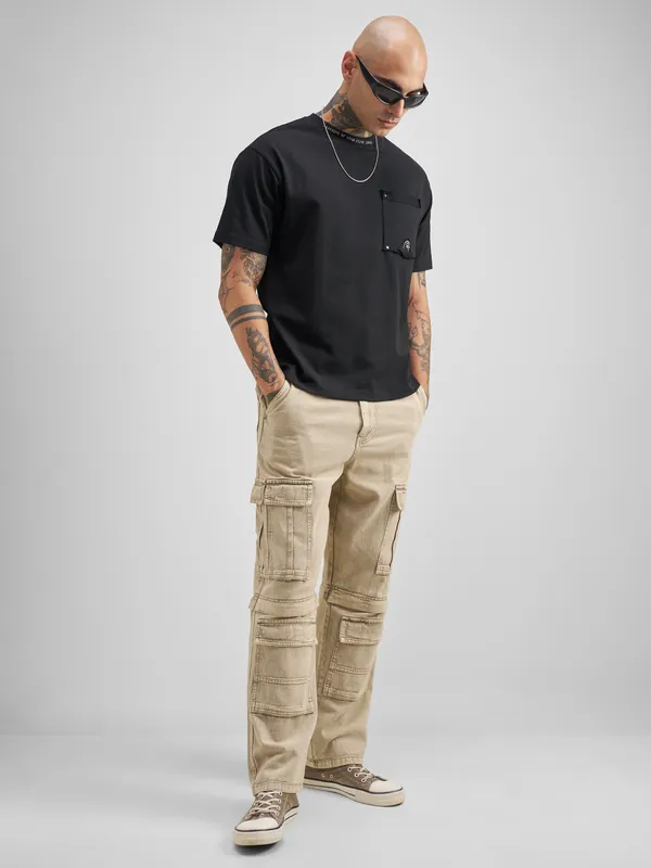 Men Embroidered Round Neck T-Shirt