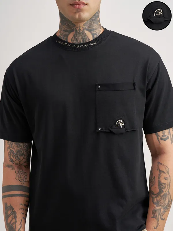 Men Embroidered Round Neck T-Shirt