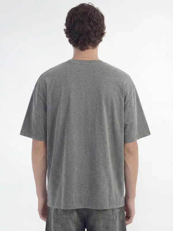 Highlander Men Grey Embroidered Round Neck T-Shirt