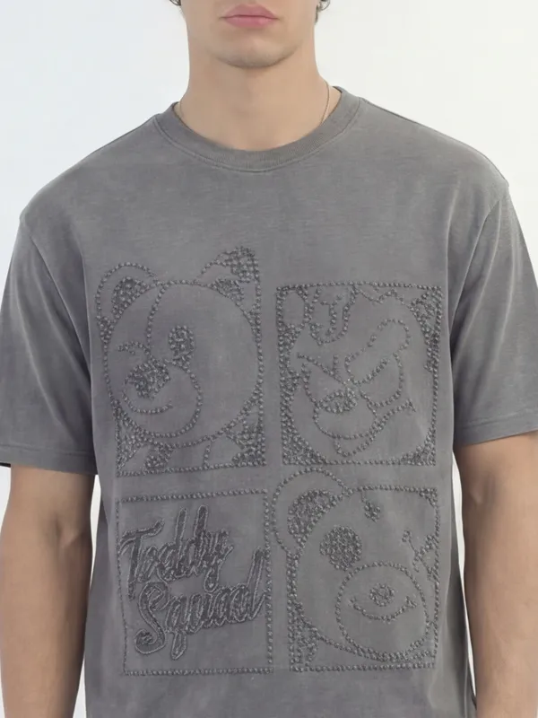 Highlander Men Grey Embroidered Round Neck T-Shirt