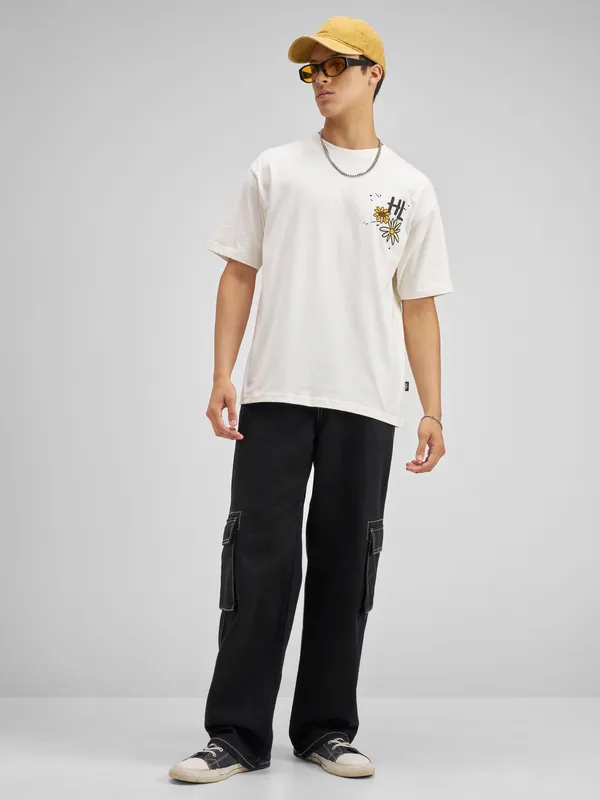 Highlander Men Off White Printed Round Neck T-Shirt