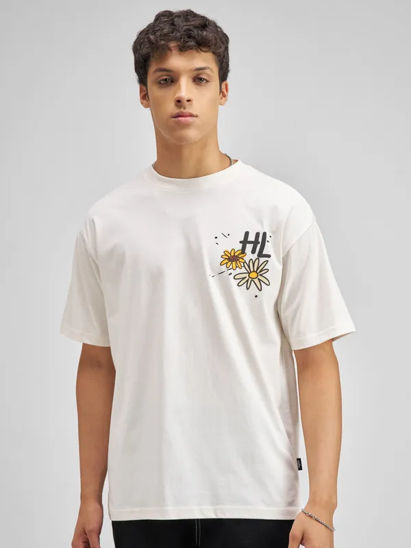 Highlander Men Off White Printed Round Neck T-Shirt