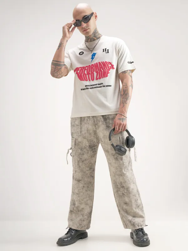 Highlander Men Off White Printed Round Neck T-Shirt